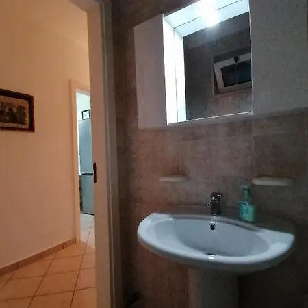 Nena, Vista Mare Semesterbostad *